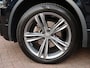 Volkswagen Tiguan Allspace 1.5 TSI Highline Business R 7p. | Panorama dak | Comfort Stoelen | Camera