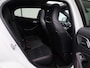 Mercedes-Benz GLA 180 Premium Plus | WORDT VERWACHT | Automaat | Camera | Parkeersensoren | Panoramadak | Stoelverwarming | AMG-Styling |