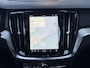 Volvo V60 2.0 T8 Plug-in hybrid AWD Ultimate Dark | SOH 100% | Harman/Kardon | Trekhaak | Panoramdak | DAB | HUD | Stoelverwarming V+A | Adaptieve cruise control |