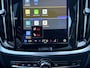 Volvo V60 2.0 T8 Plug-in hybrid AWD Ultimate Dark | SOH 100% | Harman/Kardon | Trekhaak | Panoramdak | DAB | HUD | Stoelverwarming V+A | Adaptieve cruise control |
