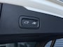 Volvo V60 2.0 T8 Plug-in hybrid AWD Ultimate Dark | SOH 100% | Harman/Kardon | Trekhaak | Panoramdak | DAB | HUD | Stoelverwarming V+A | Adaptieve cruise control |