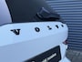 Volvo V60 2.0 T8 Plug-in hybrid AWD Ultimate Dark | SOH 100% | Harman/Kardon | Trekhaak | Panoramdak | DAB | HUD | Stoelverwarming V+A | Adaptieve cruise control |