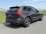Volvo XC60 2.0 T8 Plug-in hybrid AWD R-Design | SOH 100% | Stoelverwarming en verkoeling | HUD | Harman/Kardon Audio | Apple Carplay/Android Auto |