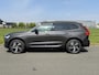 Volvo XC60 2.0 T8 Plug-in hybrid AWD R-Design | SOH 100% | Stoelverwarming en verkoeling | HUD | Harman/Kardon Audio | Apple Carplay/Android Auto |