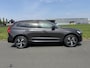 Volvo XC60 2.0 T8 Plug-in hybrid AWD R-Design | SOH 100% | Stoelverwarming en verkoeling | HUD | Harman/Kardon Audio | Apple Carplay/Android Auto |