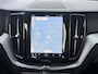 Volvo XC60 2.0 T8 Plug-in hybrid AWD R-Design | SOH 100% | Stoelverwarming en verkoeling | HUD | Harman/Kardon Audio | Apple Carplay/Android Auto |