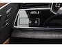 Audi SQ7 4.0 TFSI quattro 7p / Audi Exclusive / Trekhaak / Panoramadak / 360Camera / Head-up / B&O High End / Softclose / Matrix LED / Luchtvering / 22'' / RS Seats / Keyless / Standkachel / Side+Lane Assist / DAB / ACC
