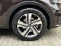Kia Sorento 1.6 T-GDI Plug-in 4WD DynamicPlusLine | 7-persoons | Panoramadak | Trekhaak afneembaar | Lederen bekleding | Adaptieve cruise | Lane assist | Camera | Navigatie | Apple CarPlay / Android Auto | Bose Audio | Stoelverwarming&ventilatie | Stuurverwarming | Elektrisch verstelbare stoelen | Keyless | LED | DAB | Dodehoekdetectie | 19 inch velgen | Dealeronderhouden