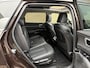 Kia Sorento 1.6 T-GDI Plug-in 4WD DynamicPlusLine | 7-persoons | Panoramadak | Trekhaak afneembaar | Lederen bekleding | Adaptieve cruise | Lane assist | Camera | Navigatie | Apple CarPlay / Android Auto | Bose Audio | Stoelverwarming&ventilatie | Stuurverwarming | Elektrisch verstelbare stoelen | Keyless | LED | DAB | Dodehoekdetectie | 19 inch velgen | Dealeronderhouden