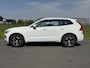 Volvo XC60 2.0 T8 Plug-in hybrid AWD Inscription Expression | SOH 100% | Trekhaak | Achteruitrijcamera | Apple Carplay/Android Auto | Panoramadak | Stoel en stuurwielverwarming |