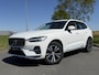 Volvo XC60 2.0 T8 Plug-in hybrid AWD Inscription | SOH 94,8% | Trekhaak | HUD | Panoramadak | Standkachel | Apple Carplay/Android Auto | Cruise control adaptief | Lederen bekleding |