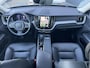 Volvo XC60 2.0 T8 Plug-in hybrid AWD Inscription | SOH 100% | Panoramadak | Standkachel | Stoelverwarming | Cruise control adaptief | Apple Carplay/Android Auto | Achteruitrijcamera |