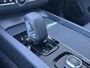 Volvo XC60 2.0 T8 Plug-in hybrid AWD Inscription | SOH 100% | Panoramadak | Standkachel | Stoelverwarming | Cruise control adaptief | Apple Carplay/Android Auto | Achteruitrijcamera |
