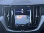 Volvo XC60 2.0 T8 Plug-in hybrid AWD Inscription | SOH 100% | Panoramadak | Standkachel | Stoelverwarming | Cruise control adaptief | Apple Carplay/Android Auto | Achteruitrijcamera |