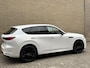 Mazda CX-60 2.5 e-SkyActiv PHEV 327pk | Homura | Leder | Head up | 360 camera | Stoelverwarming&ventilatie | Stuurverwarming | Adaptieve cruise | Lane assist | Full-LED | Keyless | DAB | Apple CarPlay / Android Auto | Bose Audio | Dodehoekdetectie | 20 inch velgen | Elektrische achterklep | Volledig onderhouden!