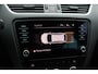 Skoda Octavia Combi 1.0 TSI Greentech Business Edition / Trekhaak / Virtual Cockpit / CarPlay / Parkeerhulp V+A / 16'' / Stoelverwarming / DAB / Cruise Control / Elektr. achterklep