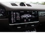 Porsche Cayenne Coupé 3.0 E-Hybrid / Panoramadak / 360Camera / Head-up / Softclose / Luchtvering / 21'' / Bose / Sportchrono / Stoelventilatie+Massage / Stoelverwarming 4x / Dodehoek / DAB / ACC