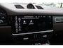 Porsche Cayenne Coupé 3.0 E-Hybrid / Panoramadak / 360Camera / Head-up / Softclose / Luchtvering / 21'' / Bose / Sportchrono / Stoelventilatie+Massage / Stoelverwarming 4x / Dodehoek / DAB / ACC