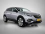 Opel Grandland X 1.2 Ultimate 130pk Automaat | Trekhaak | Elektrische Klep | Elektrische Bestuurdersstoel met Geheugen | Camera Voor + Achter | Stoelverwarming/Verkoeling | 19"LMV | Dodehoekdetectie | Navigatie | Climate Control |