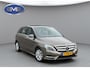 Mercedes-Benz B-klasse 200 AUTOMAAT 156 pk Ambition, VOL OPTIES, panoramadak, leder, stoelverwarming, trekhaak, achteruitrijcamera