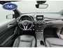 Mercedes-Benz B-klasse 200 AUTOMAAT 156 pk Ambition, VOL OPTIES, panoramadak, leder, stoelverwarming, trekhaak, achteruitrijcamera