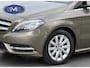Mercedes-Benz B-klasse 200 AUTOMAAT 156 pk Ambition, VOL OPTIES, panoramadak, leder, stoelverwarming, trekhaak, achteruitrijcamera