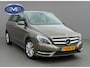 Mercedes-Benz B-klasse 200 AUTOMAAT 156 pk Ambition, VOL OPTIES, panoramadak, leder, stoelverwarming, trekhaak, achteruitrijcamera