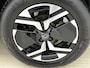 Peugeot e-2008 EV Allure Avantage 54 kWh 156pk Automaat | 3 Fase | Navigatie | Climate Control | Adaptieve Cruise Control | Camera voor + Achter | LED | 17"LMV | Apple Carplay/Android Auto |