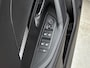 Peugeot e-2008 EV Allure Avantage 54 kWh 156pk Automaat | 3 Fase | Navigatie | Climate Control | Adaptieve Cruise Control | Camera voor + Achter | LED | 17"LMV | Apple Carplay/Android Auto |