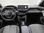 Peugeot e-2008 EV Allure Avantage 54 kWh 156pk Automaat | 3 Fase | Navigatie | Climate Control | Adaptieve Cruise Control | Camera voor + Achter | LED | 17"LMV | Apple Carplay/Android Auto |