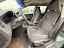 Volvo V70 2.4 Comfort Line | APK tot 05-2027 | TREKHAAK | AIRCO | CRUISE CONTROL |
