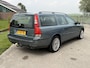 Volvo V70 2.4 Comfort Line | APK tot 05-2027 | TREKHAAK | AIRCO | CRUISE CONTROL |