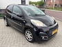 Peugeot 107 1.0 Black & Silver | 5drs | onderhoud historie aanwezig | airco | bluetooth | half leder |