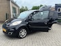 Peugeot 107 1.0 Black & Silver | 5drs | onderhoud historie aanwezig | airco | bluetooth | half leder |