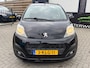 Peugeot 107 1.0 Black & Silver | 5drs | onderhoud historie aanwezig | airco | bluetooth | half leder |