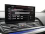 Audi Q5 50 TFSI e S Line FACELIFT PHEV 300pk Dealer O.H. | Luchtvering | Adaptive Cruise | Matrix Led | 360 Camera | Sportstoelen Verwarmd | Sfeerverlichting | Blis | Park Assist | Navigatie | DAB | Standkachel | Plug In Hybrid |