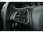 Mercedes-Benz A-klasse 160 Ambition (PANORAMADAK, CRUISE CONTROL, PARKEERSENSOREN, NAVIGATIE)