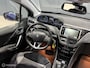 Peugeot 2008 1.2 PureTech Automaat|Panodak|Navi|Cruise|Goed onderhouden