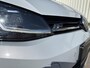 Volkswagen Golf 1.5 TSI Highline Business R Pano | Stoel/Stuur verwarming | Led | Massage  | 17"| Digitaal Display |  Parksensor |