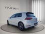 Volkswagen Golf 1.5 TSI Highline Business R Pano | Stoel/Stuur verwarming | Led | Massage  | 17"| Digitaal Display |  Parksensor |