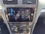 Volkswagen Golf 1.5 TSI Highline Business R Pano | Stoel/Stuur verwarming | Led | Massage  | 17"| Digitaal Display |  Parksensor |