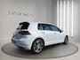 Volkswagen Golf 1.5 TSI Highline Business R Pano | Stoel/Stuur verwarming | Led | Massage  | 17"| Digitaal Display |  Parksensor |