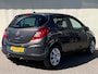 Opel Corsa 1.4-16V BlitZ Airco | All-seasonbanden | Cruise Control | LMV 16" | Stoelverwarming | Stuurverwarming |