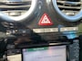 Opel Corsa 1.4-16V BlitZ Airco | All-seasonbanden | Cruise Control | LMV 16" | Stoelverwarming | Stuurverwarming |