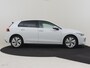 Volkswagen Golf 1.5 eHybrid Style Edition 204PK DSG/AUTO | Verlichte Gril l Elektr. Stoelen met geheugen l Camera | Apple carplay Android auto | Cruise control adaptief | Navigatie | Parkeersensoren voor/achter | Stoel/Stuur verwarming | 18"LMV