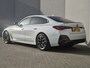 BMW i4 eDrive35 M Sport Edition 70 kWh / SOH 100% / CCS Snel Lader / Panoramadak / Lederen Bekleding / Adaptief Cruise Control / Dealer Onderhouden / Wide Screen Display / Stoelverwarming / Trekgewicht 1600 kg / Apple Carplay Android Auto /