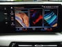 BMW iX1 xDrive30 Launch Edition 67 kWh SOH 93.9% Camera | LED | LMV 17" | Keyless | NL auto | 1e eig.