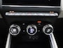 Renault Clio 1.6 E-Tech Hybrid Initiale Paris 140PK | Automaat | Navigatie 9,3'' | Adaptieve Cruise Control | Stoel- en Stuurverwarming | 360 Camera | Volleder Interieur | 17'' Inch Velgen | Apple CarPlay & Android Auto