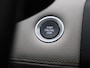 Renault Clio 1.6 E-Tech Hybrid Initiale Paris 140PK | Automaat | Navigatie 9,3'' | Adaptieve Cruise Control | Stoel- en Stuurverwarming | 360 Camera | Volleder Interieur | 17'' Inch Velgen | Apple CarPlay & Android Auto