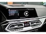 BMW X5 XDrive45e High Executive | 8.200KM! | Dravitgrijs | 4-wiel best. | Harman Kardon | HUD | Pano | Surround view | Stuurverw.